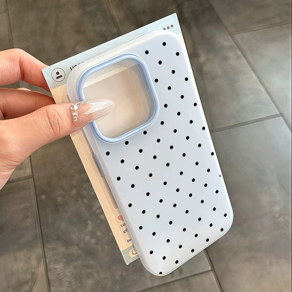 Minimalistyczne etui w kropki, – Samsung Galaxy S25 recenzja i cena